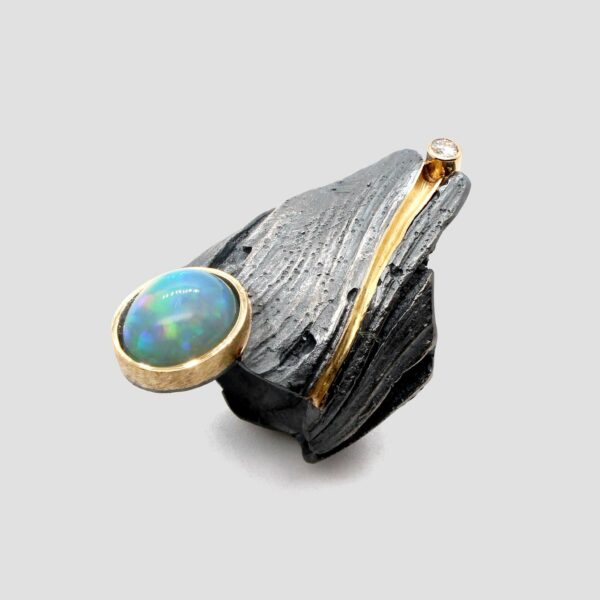 Anillo ópalo etíope