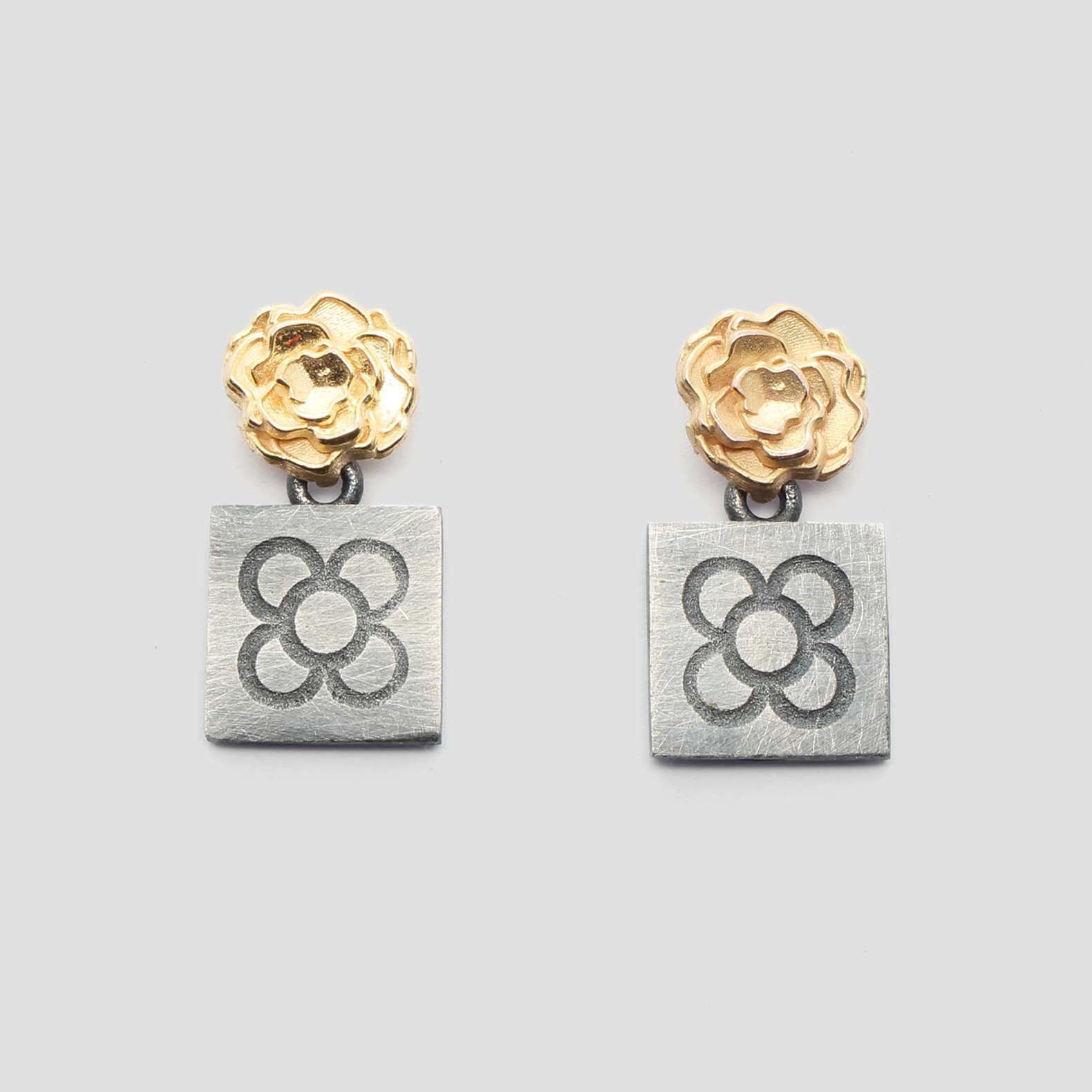 pendientes-oro-baldosa-bcn